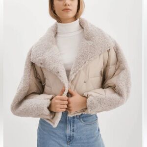Lamarque Sharon down mixed media Sherpa cropped light grey jacket size large